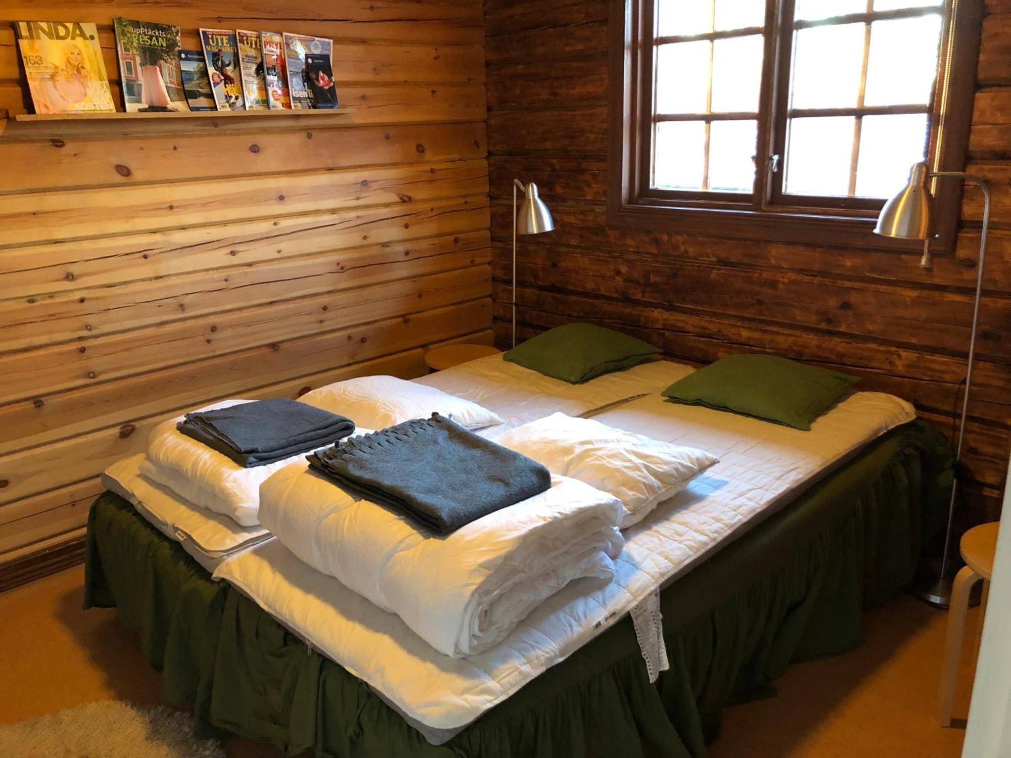 Oesjoenaes Hotell Tived Eksteriør bilde
