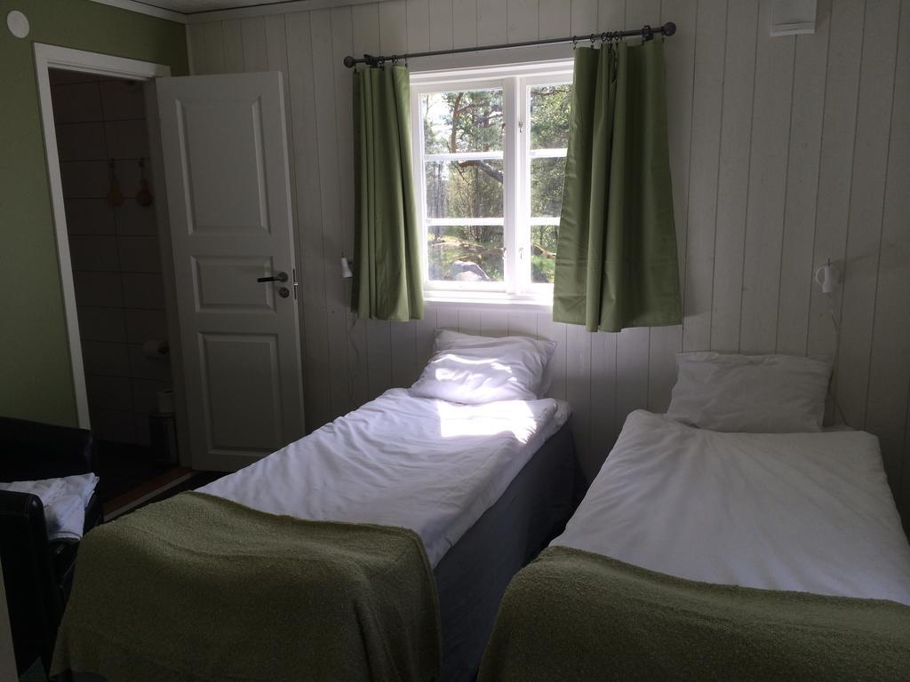 Oesjoenaes Hotell Tived Eksteriør bilde