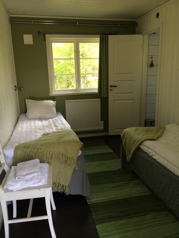 Oesjoenaes Hotell Tived Eksteriør bilde